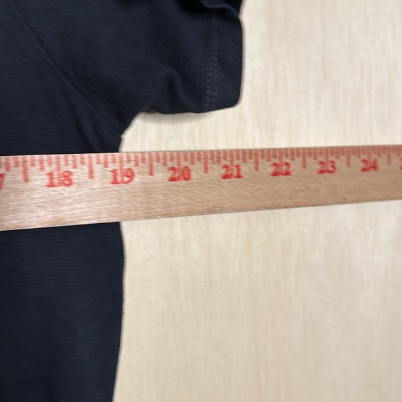 Life is good tee shirt. Medium - Picture 8 of 9